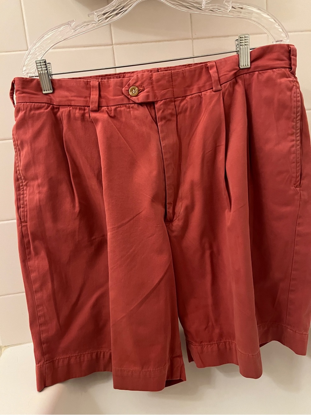 Bills Khakis Original Twill M2PS Pleated Shorts, red